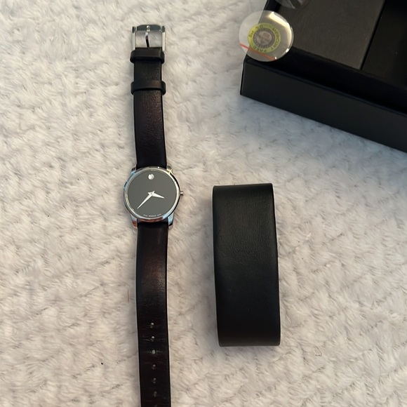 MOVADO Women's Museum Classic Watch – Black Dial, Leather Band, NEW Never Used - Picture 5 of 12
